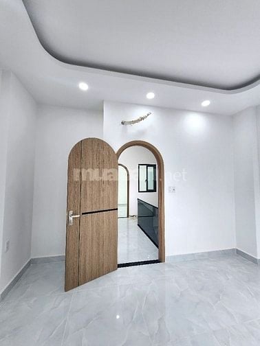 **BÁN NHÀ ĐƯỜNG CHIẾN LƯỢC SÁT TỈNH LỘ 10 BÌNH TÂN - 3 PHÒNG NGỦ  SHR