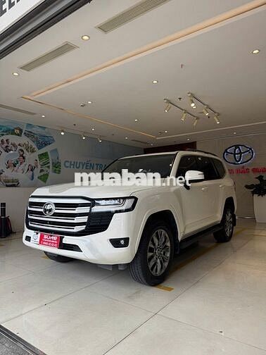 Toyota Land Cruiser 3.5 V6 Trắng 1 chủ từ đầu