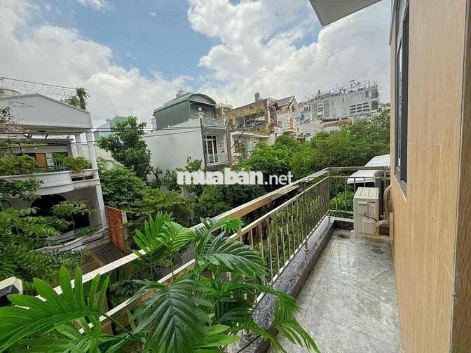 CĂN HỘ BAN CÔNG FULL NỘI THẤT GẦN ETOWN