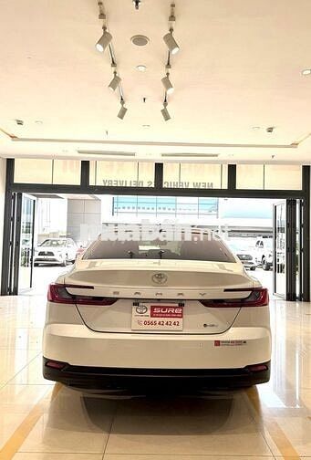Toyota Camry HEV TOP 2025 Đen 25600 km