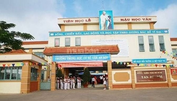 Bán Ngộp 130m2 Giá Chỉ Với 1Tỷ380 Xã Tân An Hội, Củ Chi, Sổ Hồng Riêng