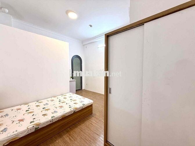 Căn Hộ Studio Cửa Sổ ... Cách Đại Học Văn Lang cs3 10 Bước Chân ✅✅