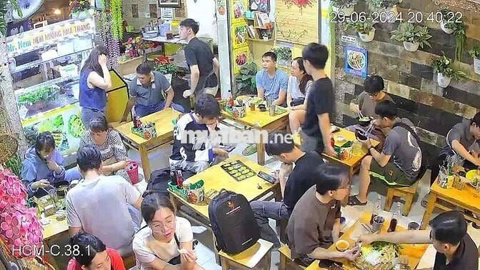 TUYỂN NHÂN VIÊN TẠP VỤ PHỤC VỤ PHỤ BẾP BAO ĂN Ở