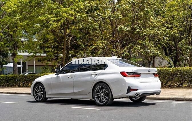 BMW 320i Sportline