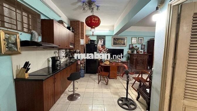 Con gái chủ nhà - Bán căn hộ chung cư A1 - Đền Lừ 2 - siêu thoáng mát