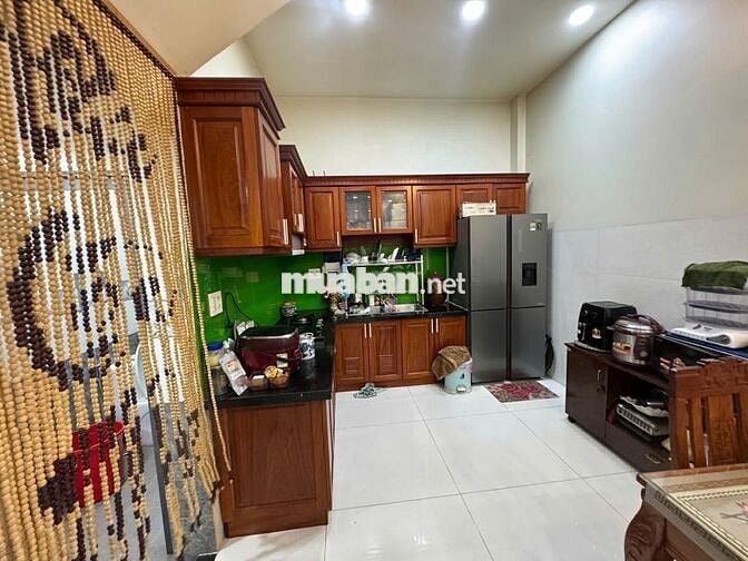 Chính Chủ bán nhà kế bên Aeon Bình Tân, ngang  6m, 4 tầng. sổ vuông