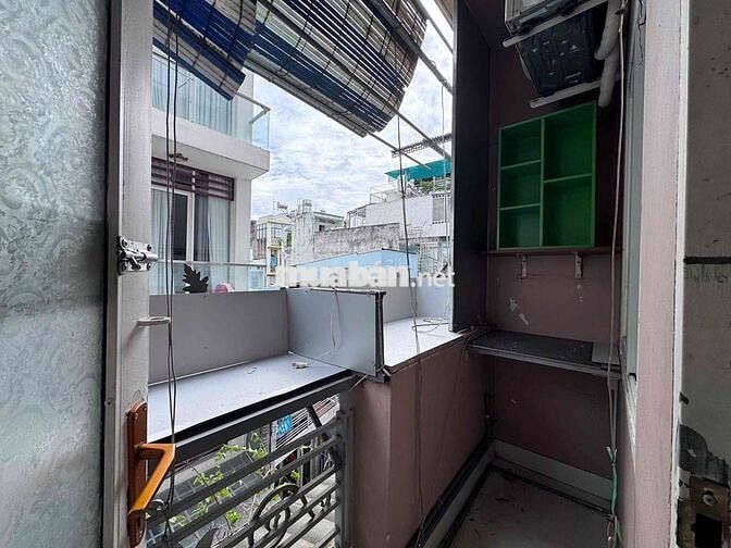 Cho Thuê Căn Hộ Bancol Full Nội Thất Rộng 25m2 Gần Toà Nhà Viettell