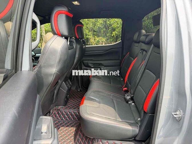 Raptor 2024 Xám Xe Đẹp Bán Tại Hãng Ford