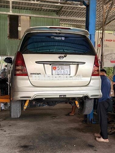 Toyota Innova 2008 full đồ chơi
