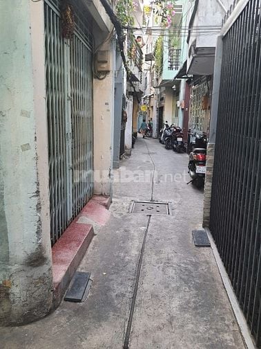 XEM LÀ MÊ – MUA LÀ LỜI! NHÀ 3 TẦNG HẺM TRẦN ĐÌNH XU QUẬN 1 – GIÁ CHỈ 2