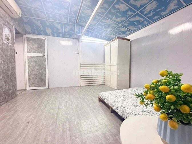căn 2 PN Ngay gần ĐH Nguyễn Tất Thành , mặt tiền xe hơi trước nhà