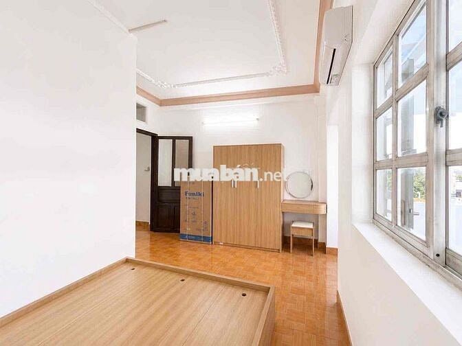 PHÒNG DẠNG STUDIO CAO CẤP - BAN CÔNG - MỚI HOÀN THIỆN