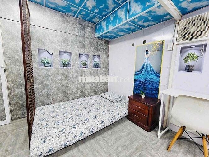 căn 2 PN Ngay gần ĐH Nguyễn Tất Thành , mặt tiền xe hơi trước nhà