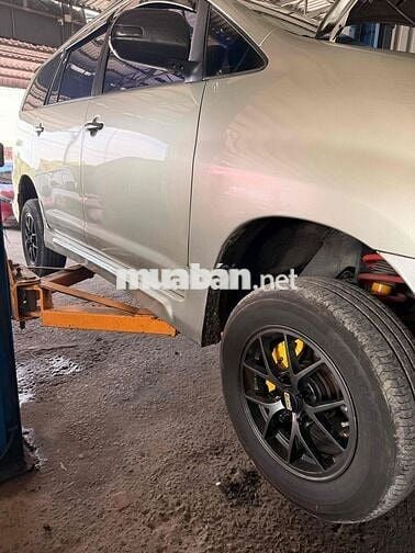 Toyota Innova 2008 full đồ chơi