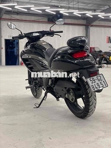 Suzuki Intruder 150 2021 900 km Đen