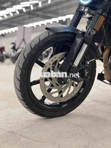 Husqvarna Svartpilen 200 2021 Xám 48.767 km