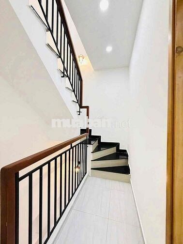 🛑Nhà mới đẹp, 3 tầng (4.3x10m), sổ đẹp, hẻm 3.5m Âu Dương Lân