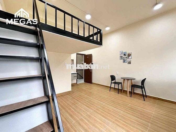 CHO THUÊ CĂN DUPLEX BAN CÔNG RỘNG 38m2 - NGAY CHỢ TÂN ĐINH QUẬN 1