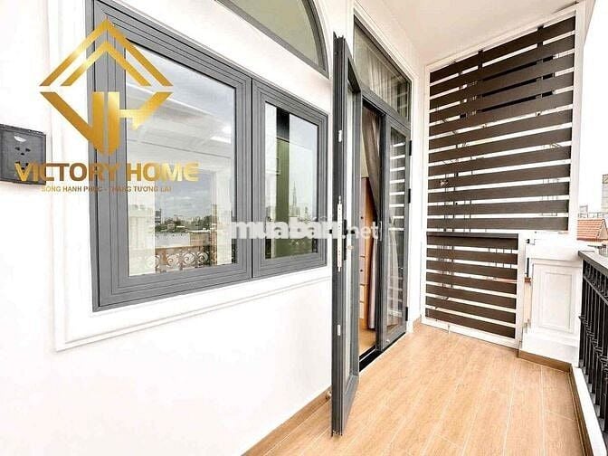 DUPLEX BAN CÔNG GẦN UTH, FTU, HUTECH CHỉ 5 Phút
