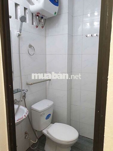 sale-off: chính chủ cho thuê phòng đủ đồ 2800k cạnh hồ điều hòa 33ha