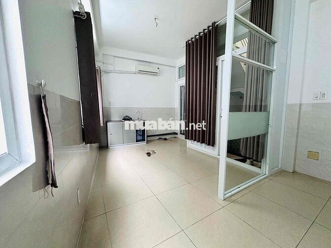 PHÒNG MỚI ĐANG SETUP NỘI THẤT | 40M2 | NGAY HỌC VIỆN HÀNH CHÍNH