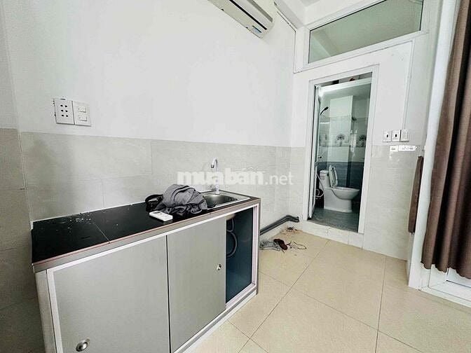 PHÒNG MỚI ĐANG SETUP NỘI THẤT | 40M2 | NGAY HỌC VIỆN HÀNH CHÍNH