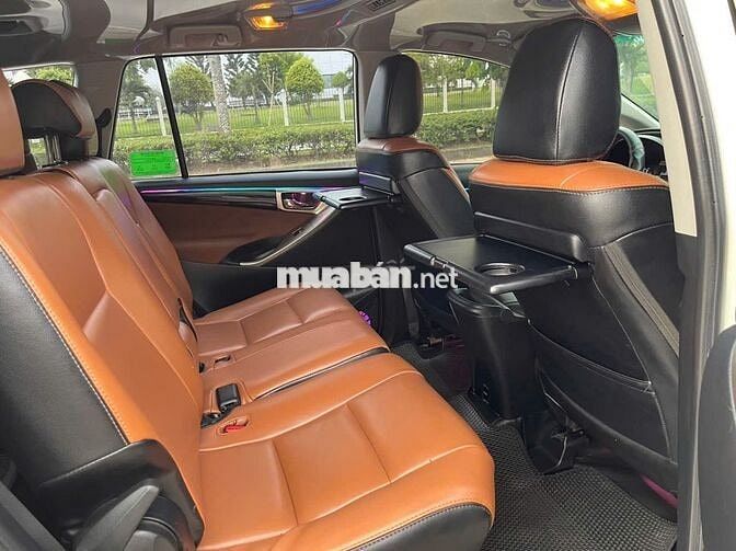 Toyota Innova 2019 G Tự động Trắng
