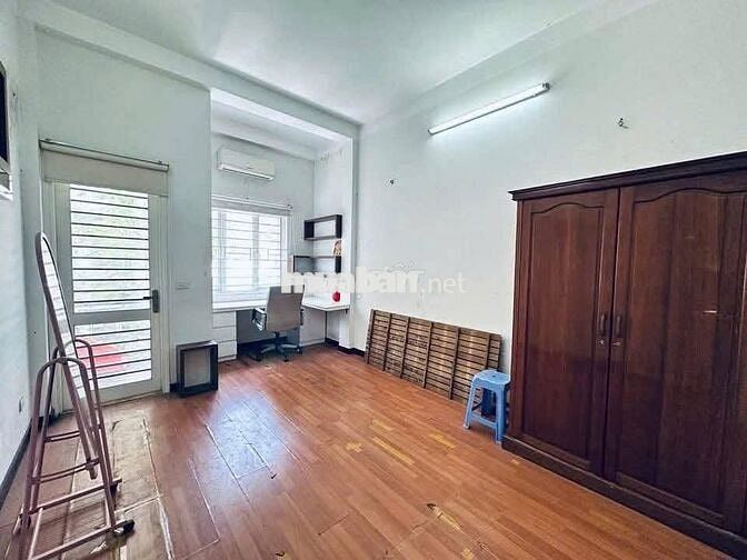 Chỉ 8,5tr - Cho thuê nhà Bồ Đề, Long Biên, 4PN, Full đồ ở ngay