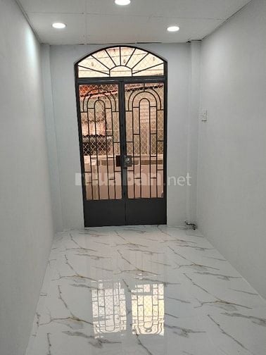 Nhà đúc 2 lầu giá rẻ Quận 11 TpHCM