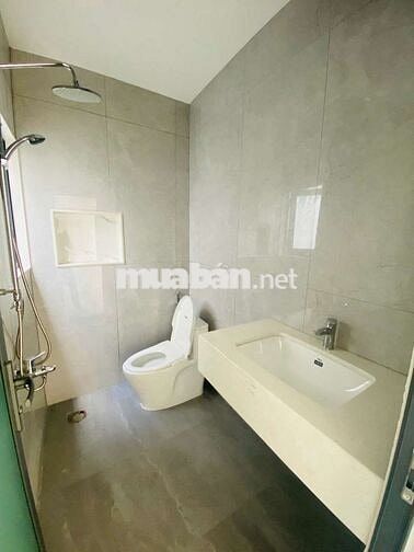 CHO THUÊ NHÀ XE HƠI ĐẬU CỬA NGUYỄN VĂN DUNG P6 3PN 2WC