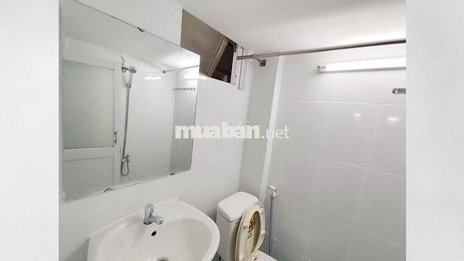 𝐓𝐎𝐈𝐋𝐄𝐓 đầy đủ, CỬA SỔ, 𝐅𝐔𝐋𝐋 GẠCH | Đ.C2 LÊ VĂN LƯƠNG(🏘️TRỌ 𝑨𝑵𝑯 𝑽𝑰𝑵𝑯)
