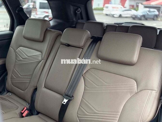 Ford Everest Titanium 4x4 2023 Đen