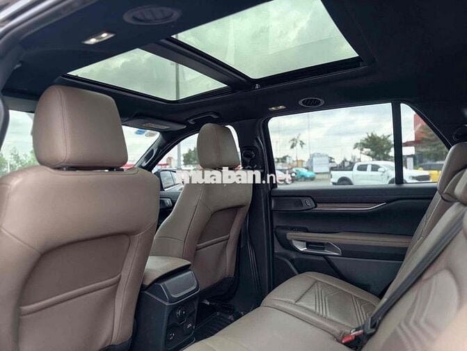 Ford Everest Titanium 4x4 2023 Đen