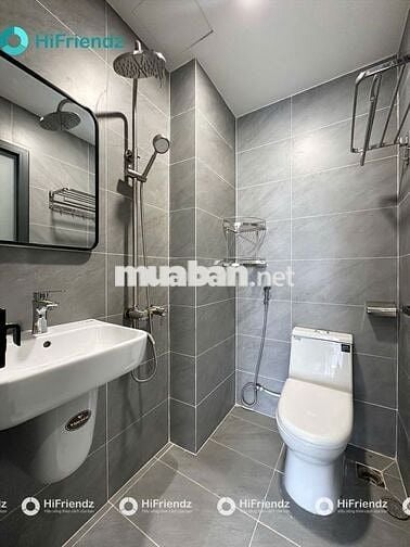 PHÒNG GÁC CAO FULL NỘI THẤT NGAY TRUNG TÂM GIỮ PHÒNG GIỮA T8
