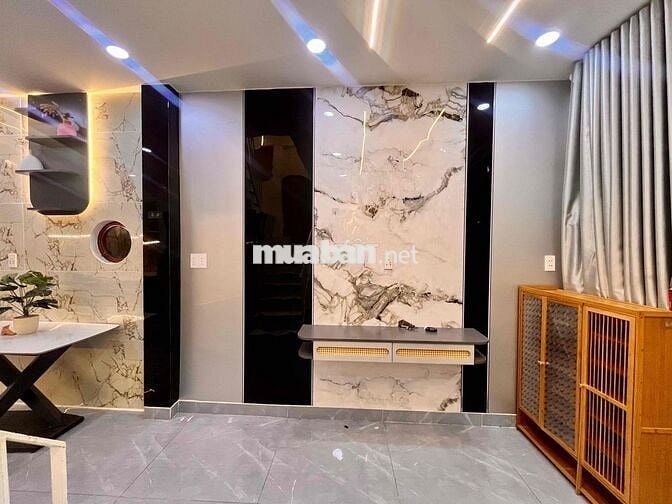 Cho thuê nhà 2Pn 2Wc - Sẵn nội thất, gần Ngã 4 Dương Quảng Hàm - NTS