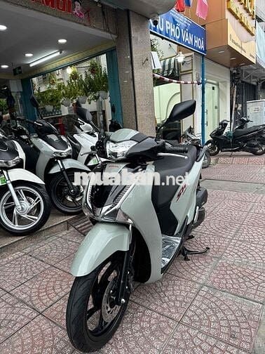 Honda SH 150i 2018 Xám Xi Măng BSTP Chính Chủ