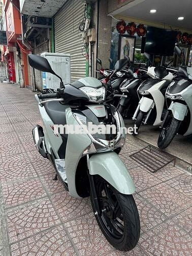 Honda SH 150i 2018 Xám Xi Măng BSTP Chính Chủ