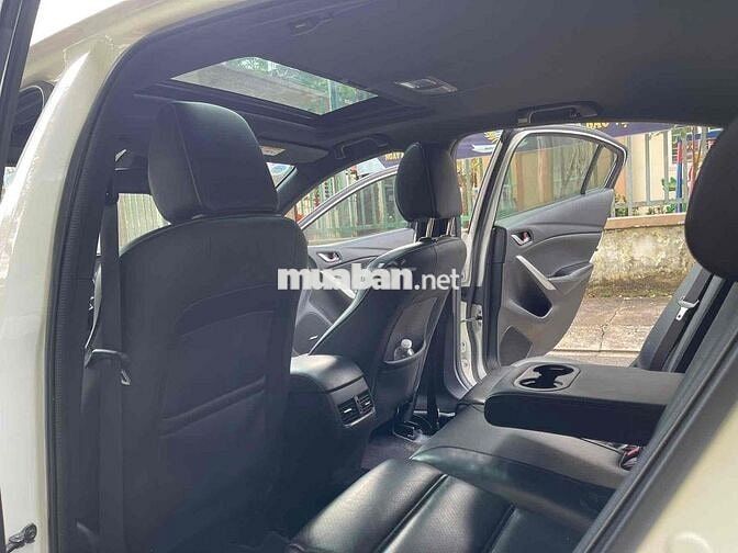 Mazda Mazda 6 2018 2.0 Số tự động Trắng