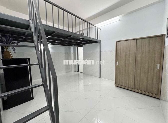 Phòng rộng 30m2 mới xây ngay Phạm Văn Chiêu