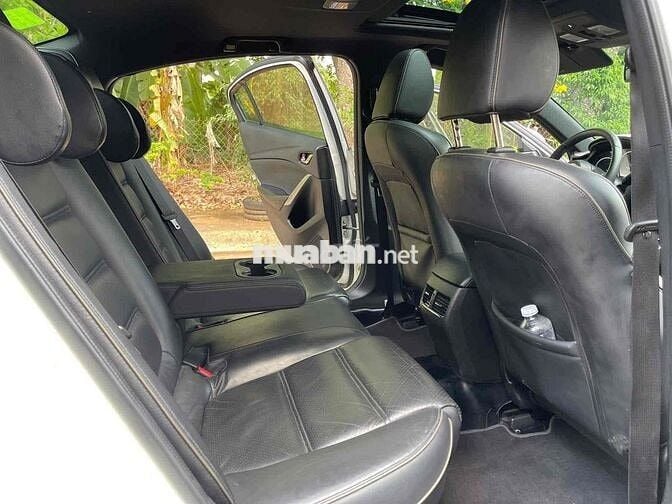 Mazda Mazda 6 2018 2.0 Số tự động Trắng