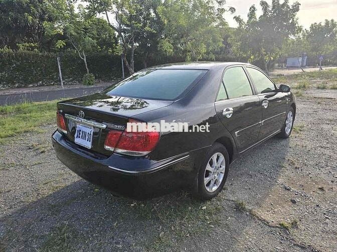 Toyota Camry 2004 Số sàn Đen