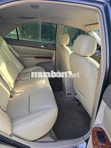 Toyota Camry 2004 Số sàn Đen