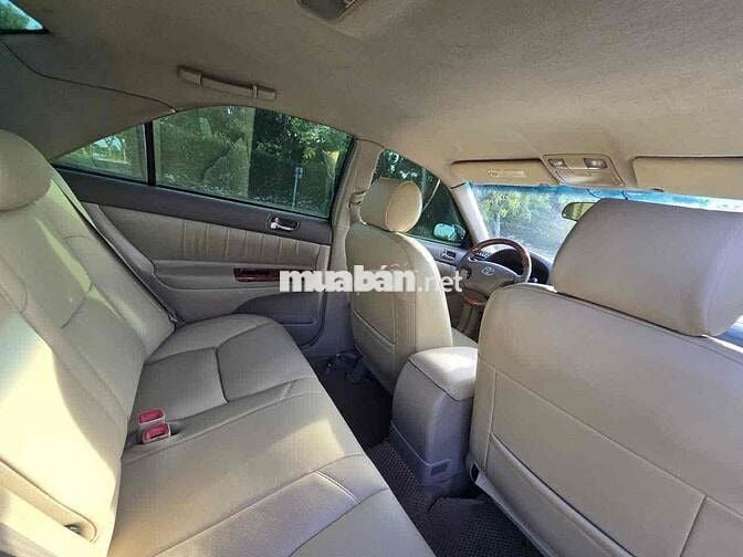 Toyota Camry 2004 Số sàn Đen
