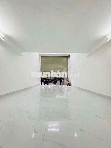 Góc 2 MT  Đinh Tiên Hoàng-Điện Biên Phủ 320m2 Có 3 Tầng Ngay Góc Ngã 4