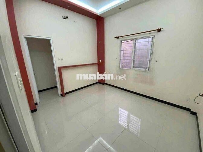 Nguyên căn, dt 4x14, 3PN, 2WC, hẻm oto sát bên Aeon Tân Phú