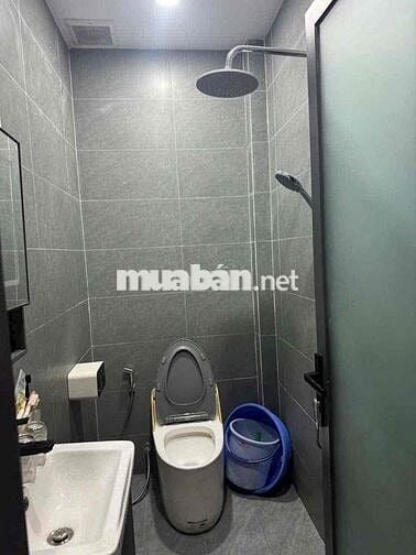 Nguyên căn, dt 4x14, 3PN, 2WC, hẻm oto sát bên Aeon Tân Phú
