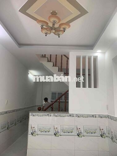 Bán nhà 3.1x9.1m, 2 lầu 3pn, HXH, CCVB, Hiệp Thành, Q12.