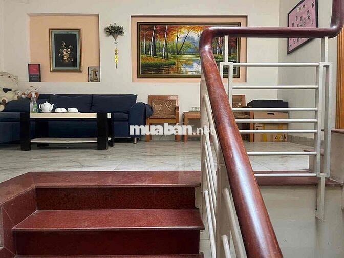 Cho thuê nhà full nội thất đường Đặng Thuỳ Trâm. DT 6x22m. Giá 38tr/th