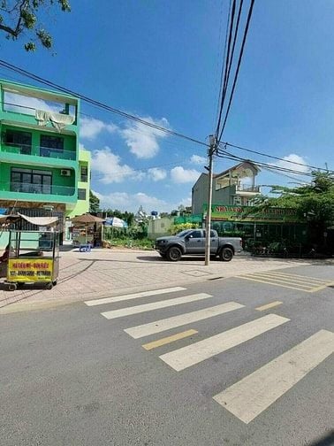 Cần Bán Gấp 119m2 giá chỉ 1tỷ830 tại xã Bà Điểm, Hóc Môn, Sổ Hồng Riên