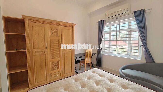 Căn Hộ Tách Bếp 40m2 Cửa Sổ Thoáng Mát Gần Sân Bay, Quận Tân Bình